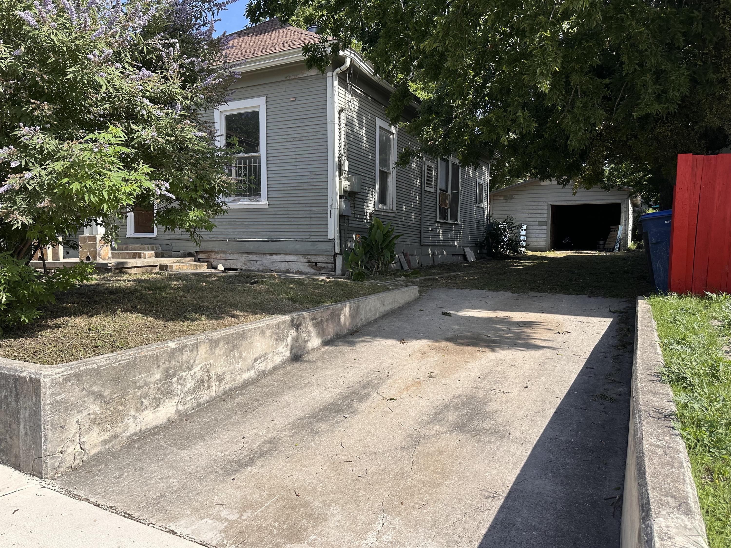 Property thumbnail image