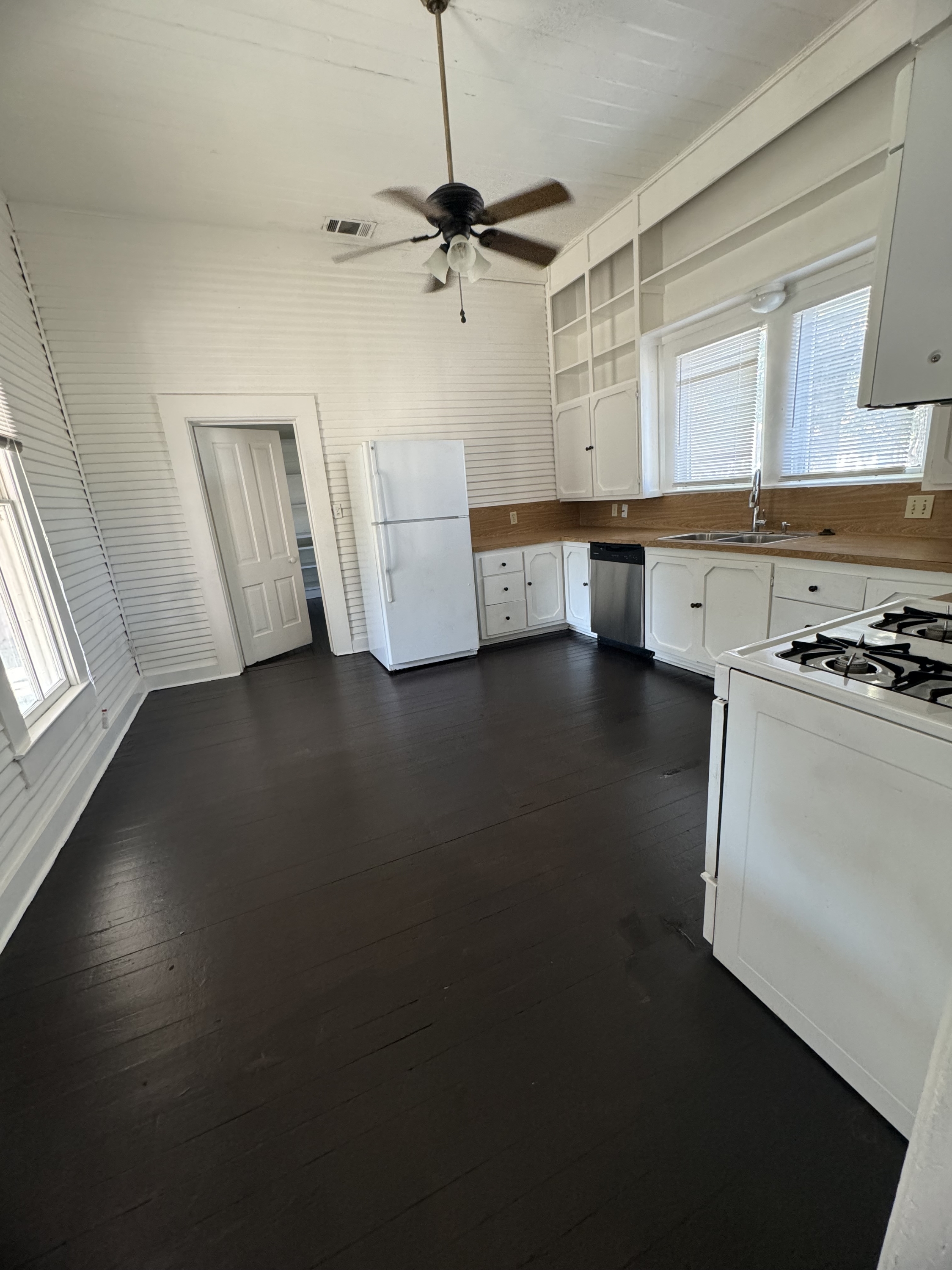 302 Burleson