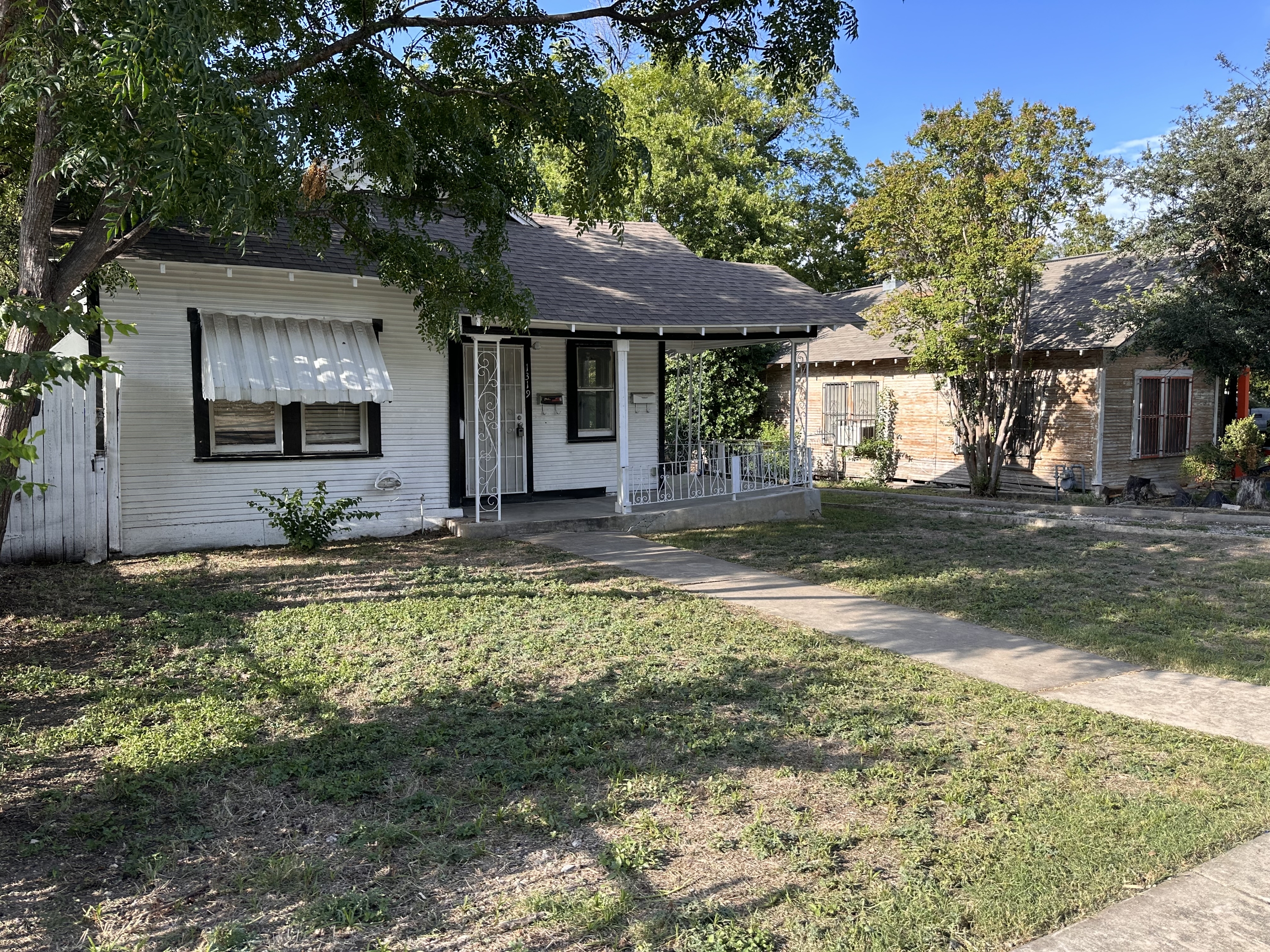 Property thumbnail image