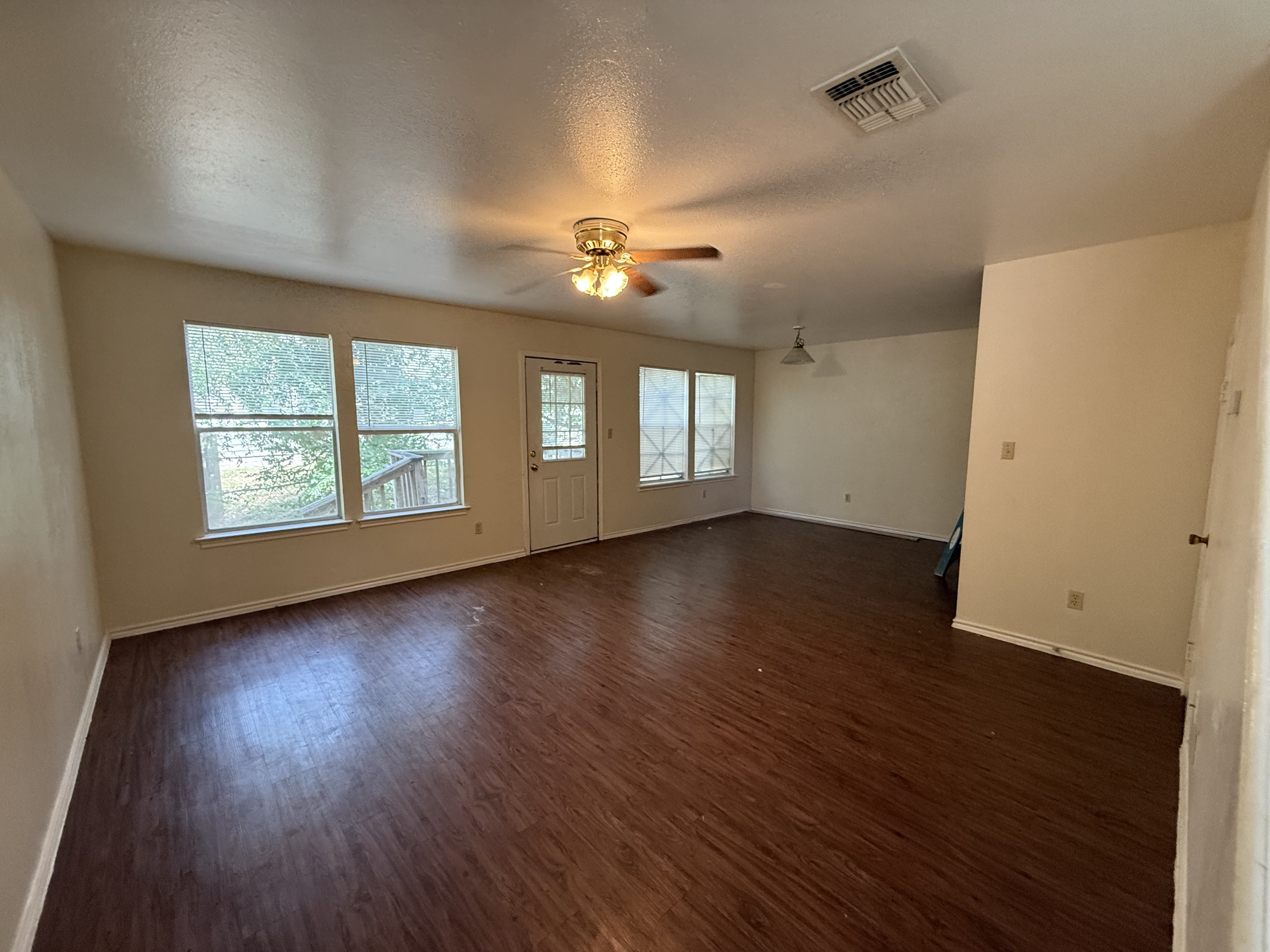 1000- 1002 Sagewood Trail - 1002