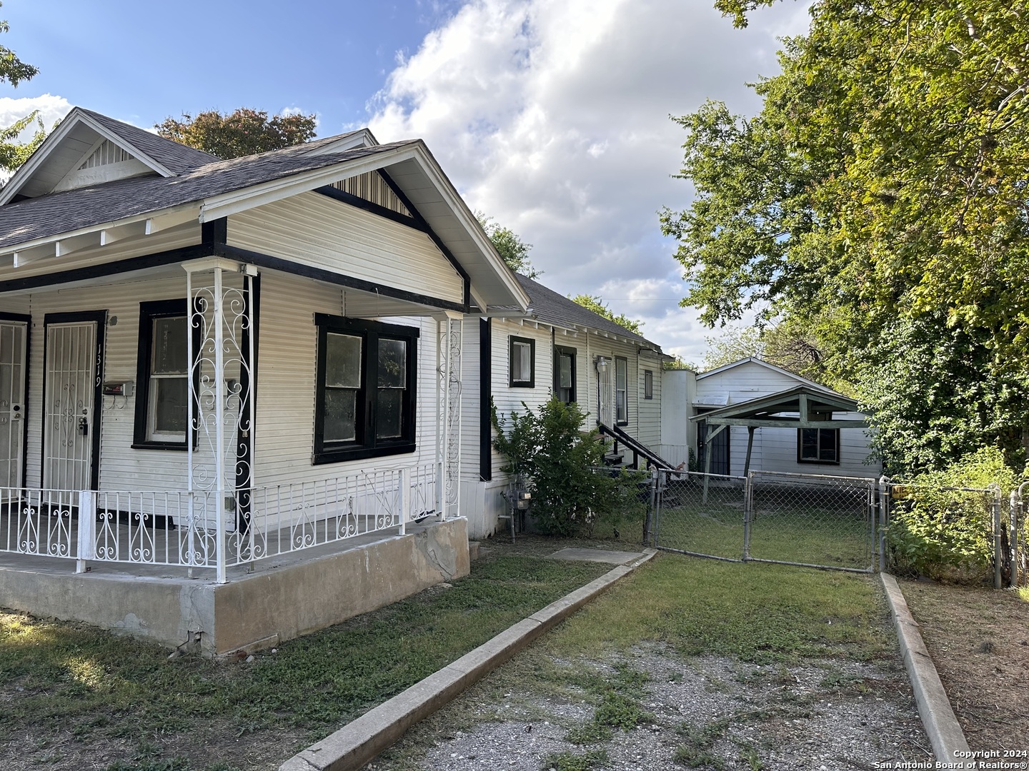 1319 Leal Street - 2